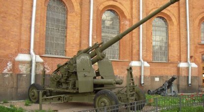 Зенитные орудия КС-19 на Украине
