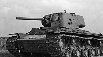 КВ-1: советский тяжелый танк с мощной броней